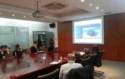 走進云度汽車智能網聯輕量化新技術交流展示會